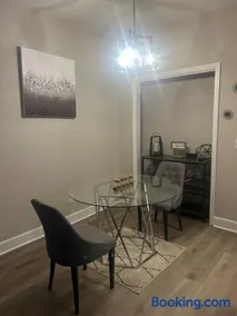 Unpack26 comfy 2BR near the Mall & Restaurants - Image 5