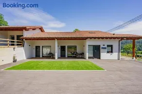 Apartamentos el Caneyón - Image 1