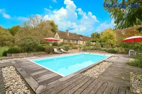 Appartement adapté aux familles avec terrasse, barbecue et piscine | Vue jardin - Image 1