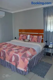 Lux-sit Guesthouse - Image 2