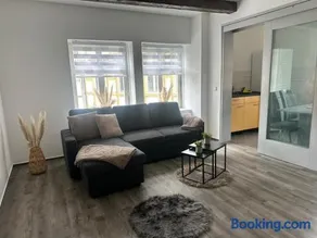 Kleine-Auszeit am Dom Ferienwohnung für Gäste & Monteure - Image 1