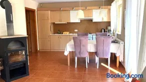 Tyrolska Zagroda-duży apartament w Karpaczu, ogród, zieleń, balkon lub taras, parking, plac zabaw, sklep 5 min - Image 2
