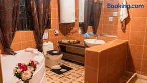 Jaaja's - The Residence, Garden and Suites near Ciala Resort Hotel Kisumu - Image 2