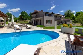 Beautiful villa Morena with private swimming pool near Poreč - Image 1