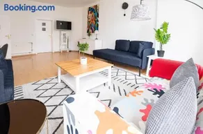 Stylisches Kaßberg-Apartment mit 2 Schlafzimmer 2 Bäder - Image 3