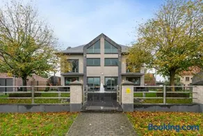 J and R flanders fields holiday homes - Image 1