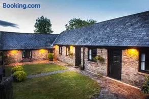 Three Gates Farm Holiday Cottages - Image 2