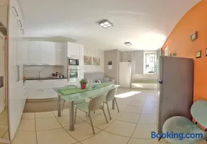 Golfo Gabella Lake Apartments - Image 3