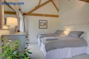 2 Bed in East Ruston oc-2006 - Image 4