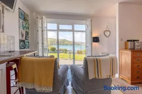 Shearwater Self Catering - Image 3