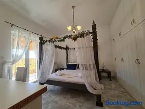 Myrtia Guest House - Image 2