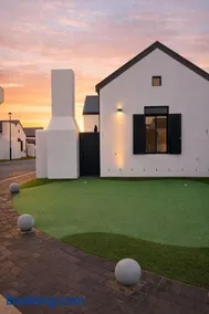 Modern Langebaan Escape with Braai & Parking - Image 1