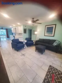 Water front retreat - Image 2