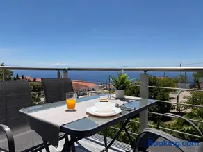 Andromachi Luxury Apartment - Image 4