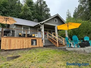 Hood Canal View Cottage - Image 3