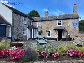 The Fountain Inn - Image 2