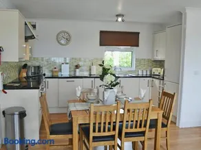 Trevone - Image 3