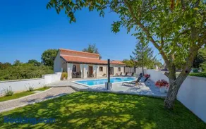 Villa Desapemani with heated pool - Image 2
