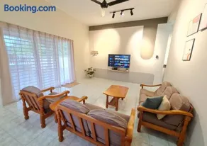 Air-home No 9 Kampung Boyan, 4BR, 9pax, Netflix - Image 2