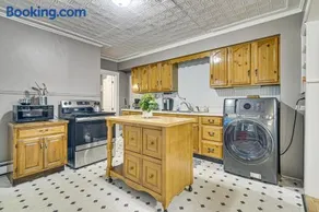 Home w/ Private Hot Tub < 1 Mi to Auburn Riverwalk - Image 5