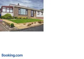 Pear Tree Cottage - Image 1