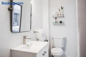 Tiny Home Built For A King - Image 1