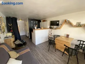 Superbe studio en coeur de station - Image 2