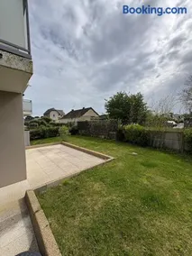 Studio with garden - Image 2