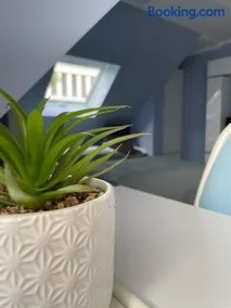 Deluxe Apartment - Image 1