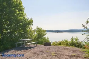 Narrows Too Camping Resort Cabin 6 - Image 5