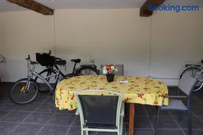 Le Lido - Image 2