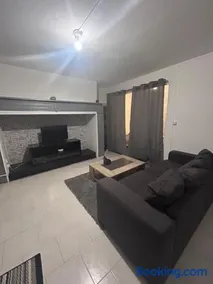 Appartement rez-de-chaussée, centre-ville - Image 2