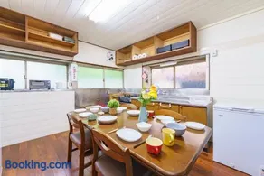 5 minutes to the coast Surfing & BBQ 2 bedrooms Max 17 people - Image 3