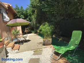 Charmant appartement à Le Muy avec terrasse et jardin - Image 1