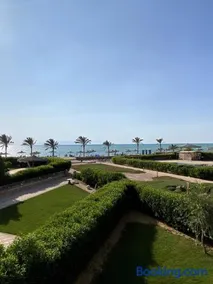 Golden Beach 2 Resort - Image 4
