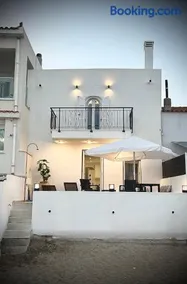 Seaside Luxury Komi Beach Villa - Image 1
