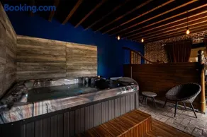 OZ LOVE ROOM JACUZZI privatif - Image 1