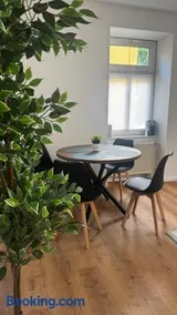 Stilvoll wohnen im modernen Altbau - Zentrale Lage - Image 2