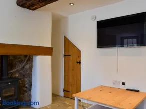 Glimsters Cottage - Image 2