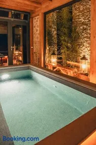 Privatzimmer mit Grill, beheiztem Pool und Terrasse - Image 1