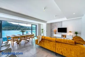 Seafront Villa with Modern Interior - Image 2