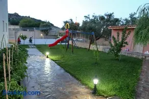 YAKINTHOS GARDEN - Image 4