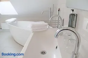 geräumige Dachgeschoßwohnung - Image 1
