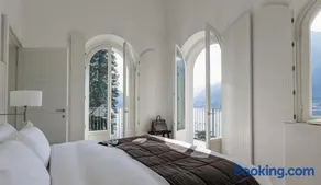 Villa Làrio Lake Como - Image 2