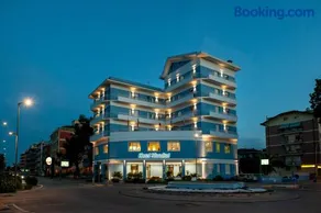Hotel Mondial - Image 2