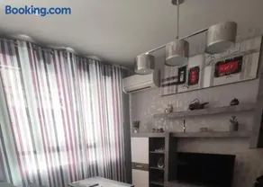 Apartamento Angustias plaza parking gratis privada incluida - Image 1