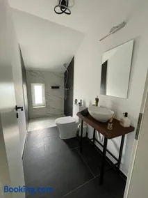 BIA Twin House - Image 3