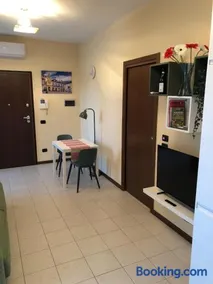Gabriele apartment with private garage Brescia - Image 2