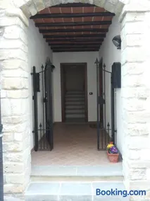 Conte Caramelli Apartment - Image 2