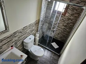 SEVEN Hostal - Image 4